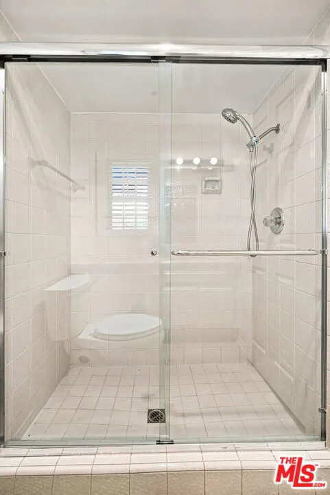 10669 La Grange Avenue Los Angeles, CA 90025