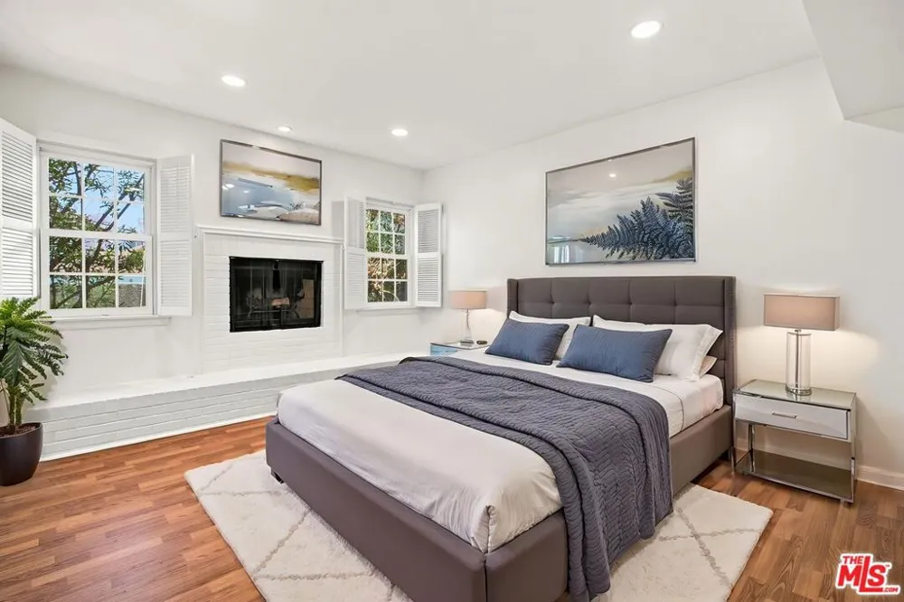 10669 La Grange Avenue Los Angeles, CA 90025