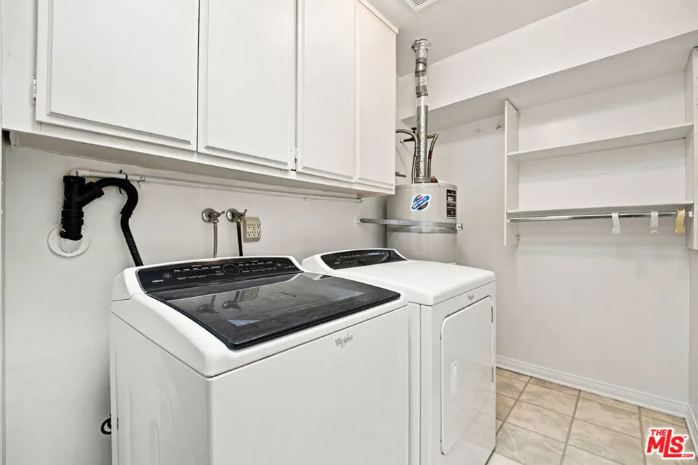 10669 La Grange Avenue Los Angeles, CA 90025