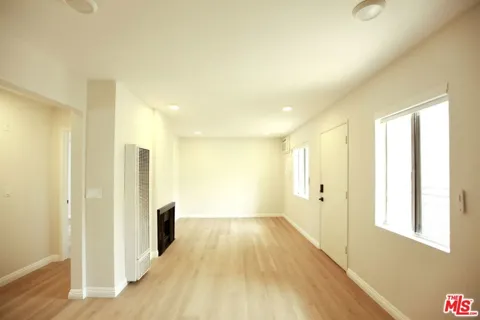 833 S Orange Grove Avenue #3
