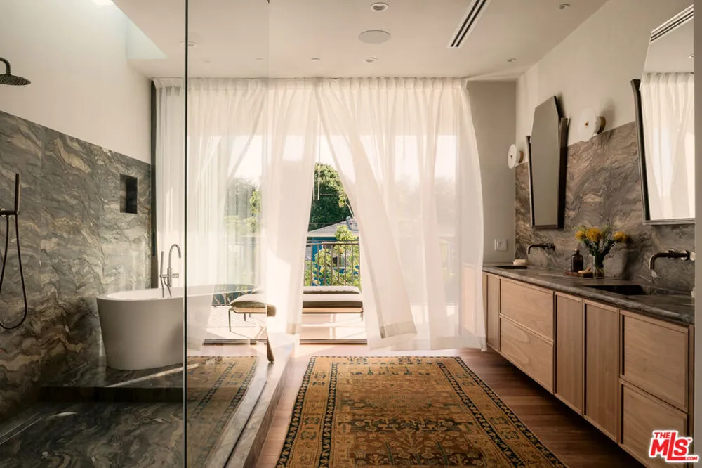 4333 Vinton Avenue Culver City, CA 90232