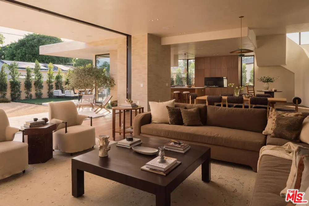 4333 Vinton Avenue Culver City, CA 90232