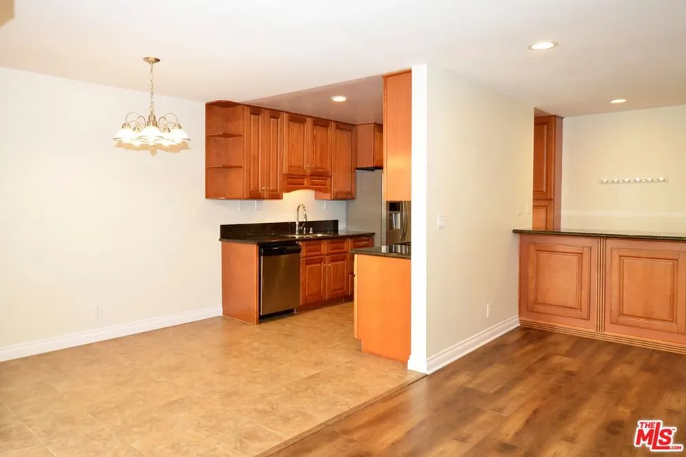 5950 Canterbury Drive #C212 Culver City, CA 90230