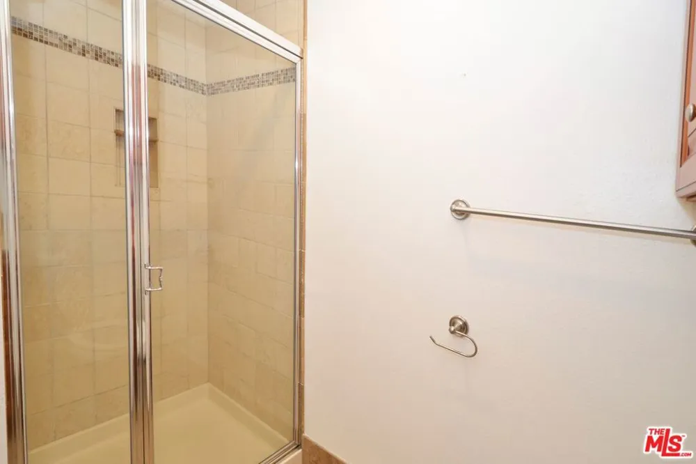5950 Canterbury Drive #C212 Culver City, CA 90230