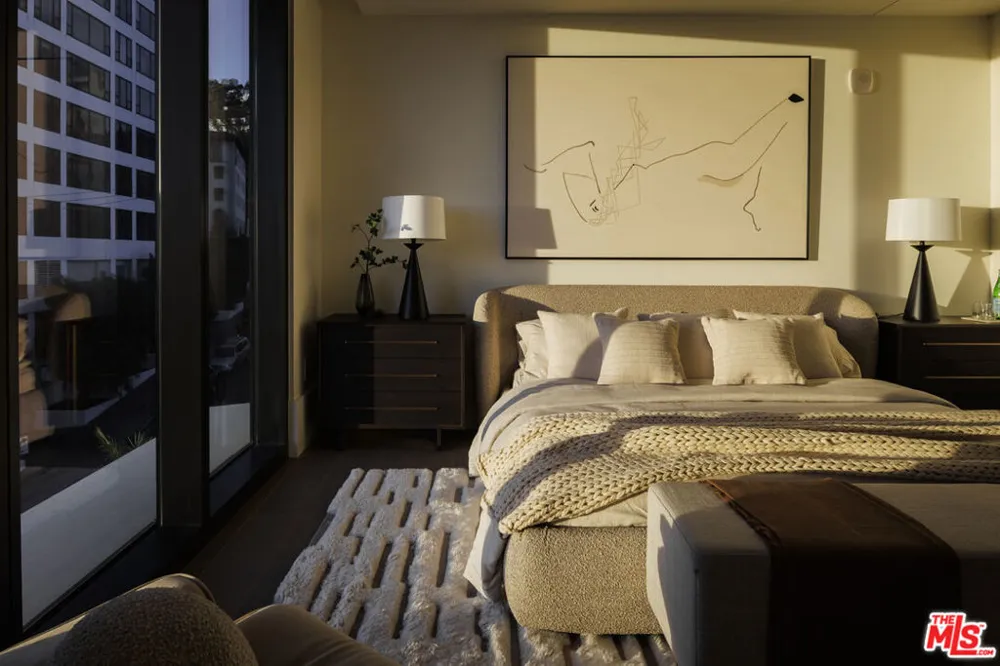 8420 W Sunset Boulevard #703 West Hollywood, CA 90069