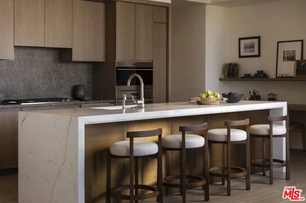 8420 W Sunset Boulevard #703 West Hollywood, CA 90069