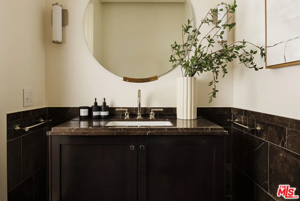 8420 W Sunset Boulevard #703 West Hollywood, CA 90069