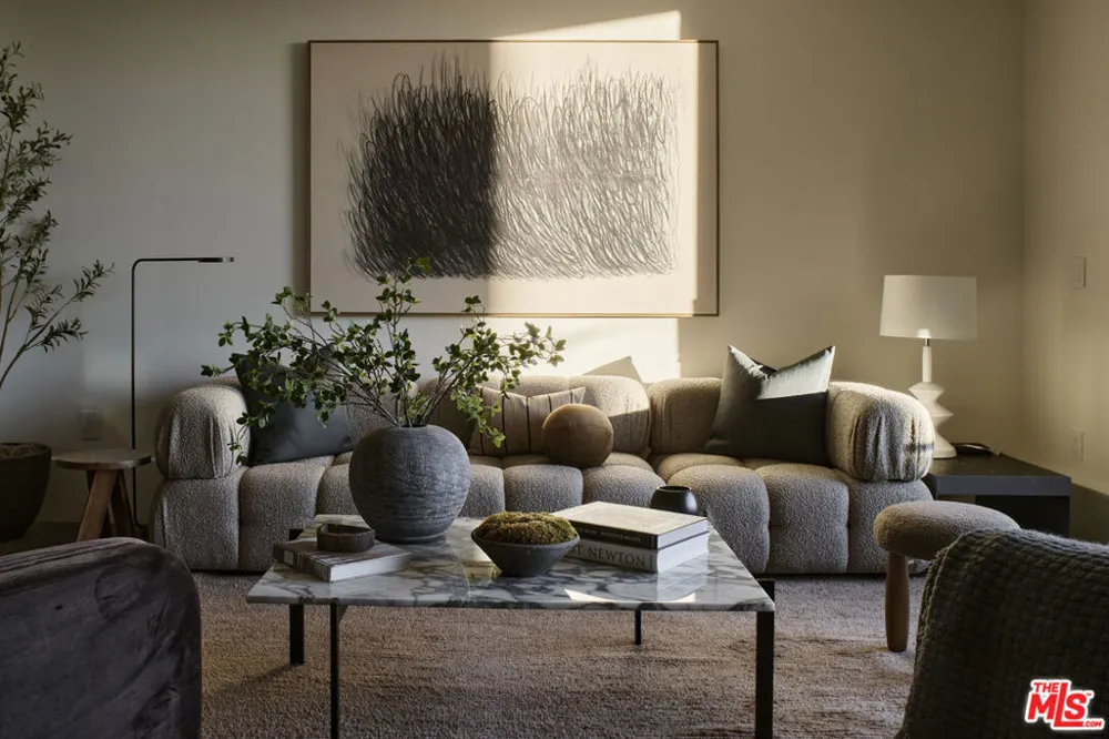 8420 W Sunset Boulevard #703 West Hollywood, CA 90069