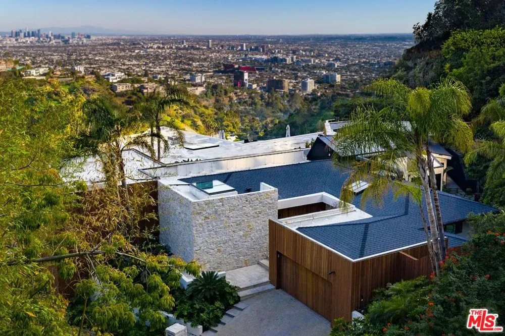 1883 Rising Glen Road Los Angeles, CA 90069