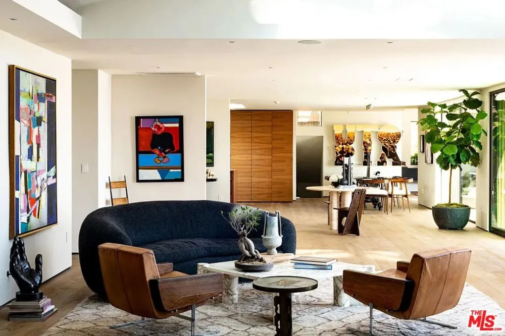 1883 Rising Glen Road Los Angeles, CA 90069