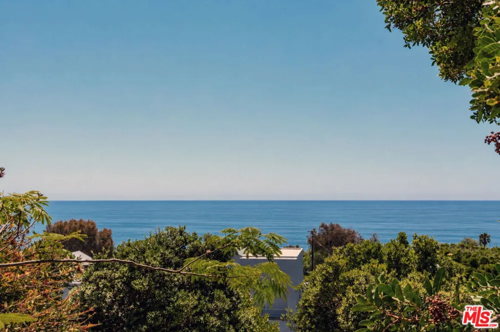 3870 Puerco Canyon Road Malibu, CA 90265