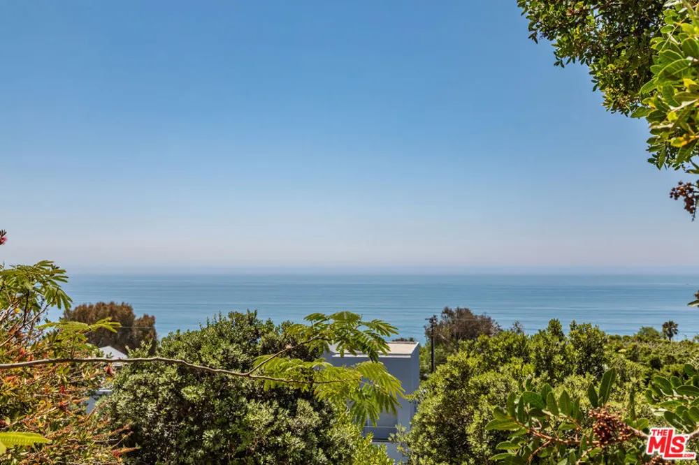 3870 Puerco Canyon Road Malibu, CA 90265