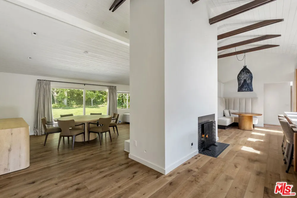 9258 Swallow Drive Los Angeles, CA 90069