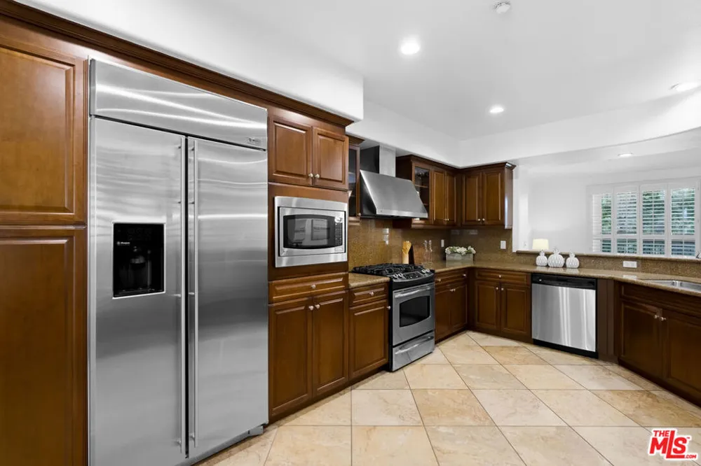 13031 Villosa Place #142 Playa Vista, CA 90094