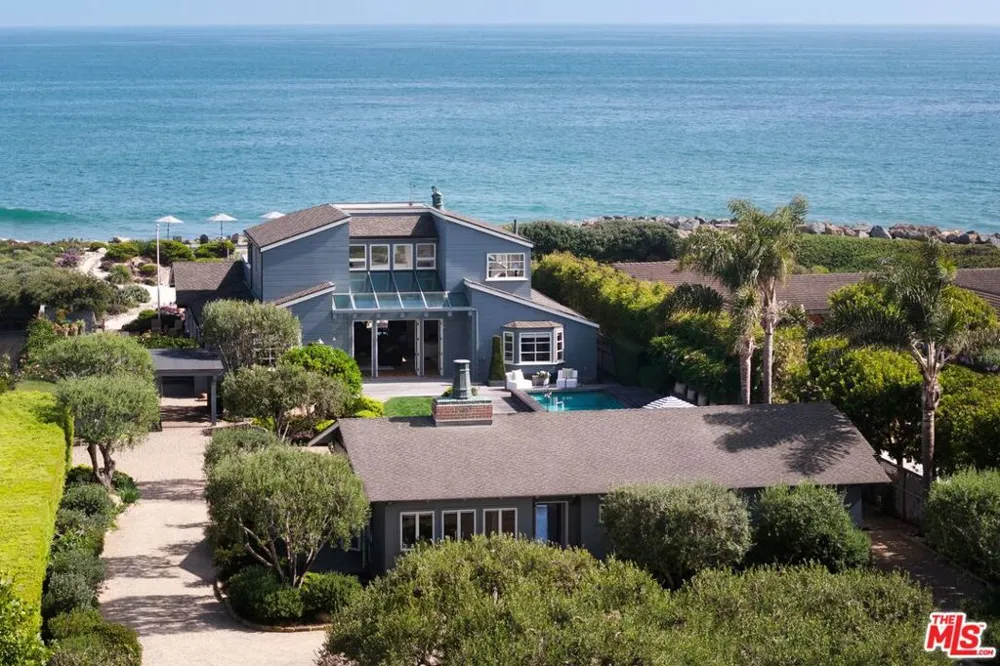 4217 Avenue Del Mar Carpinteria, CA 93013