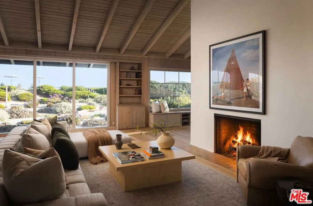 4217 Avenue Del Mar Carpinteria, CA 93013