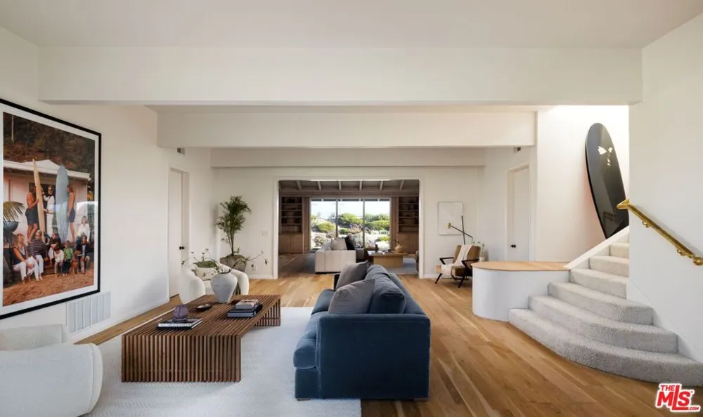 4217 Avenue Del Mar Carpinteria, CA 93013