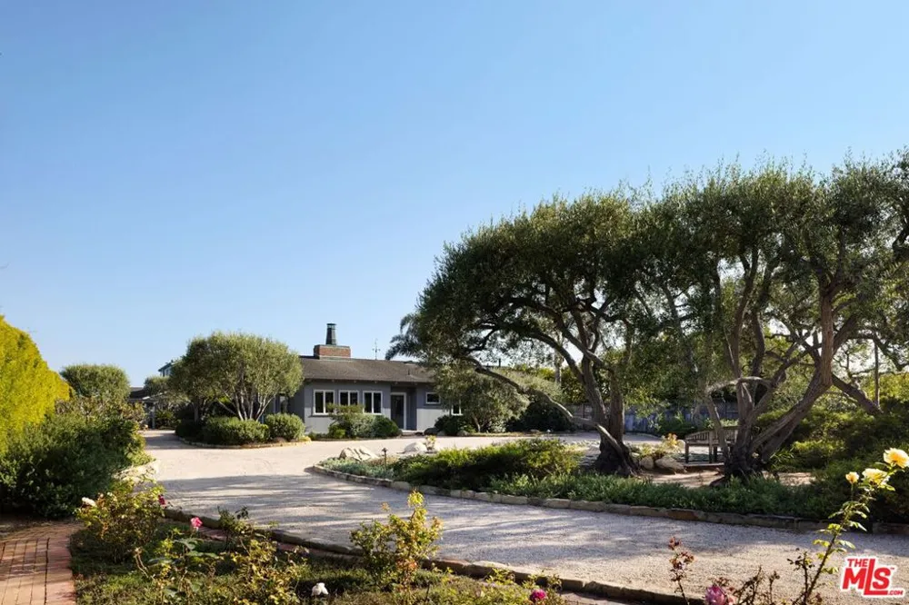 4217 Avenue Del Mar Carpinteria, CA 93013