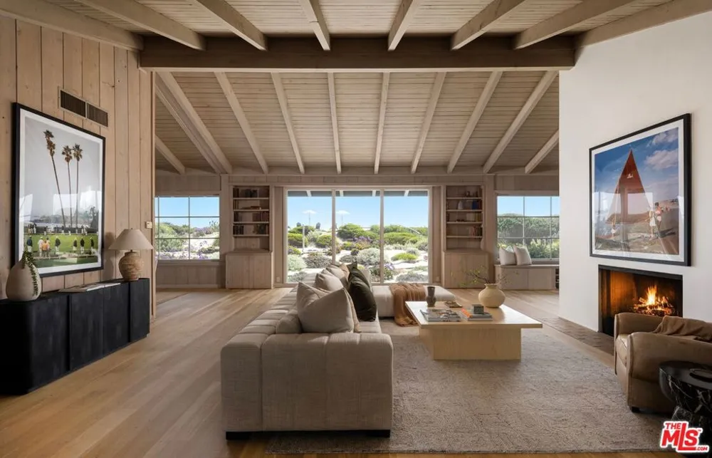 4217 Avenue Del Mar Carpinteria, CA 93013