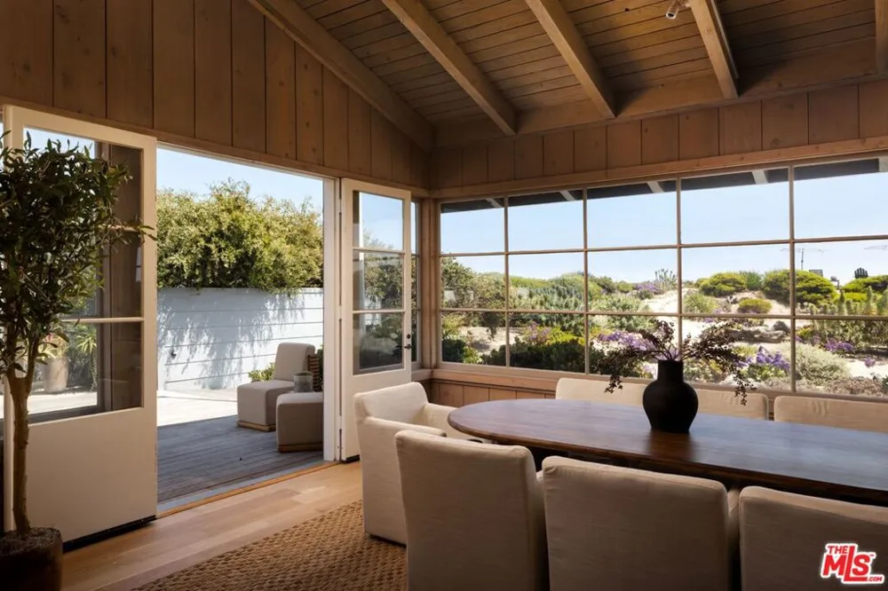 4217 Avenue Del Mar Carpinteria, CA 93013