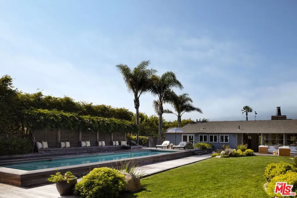 4217 Avenue Del Mar Carpinteria, CA 93013