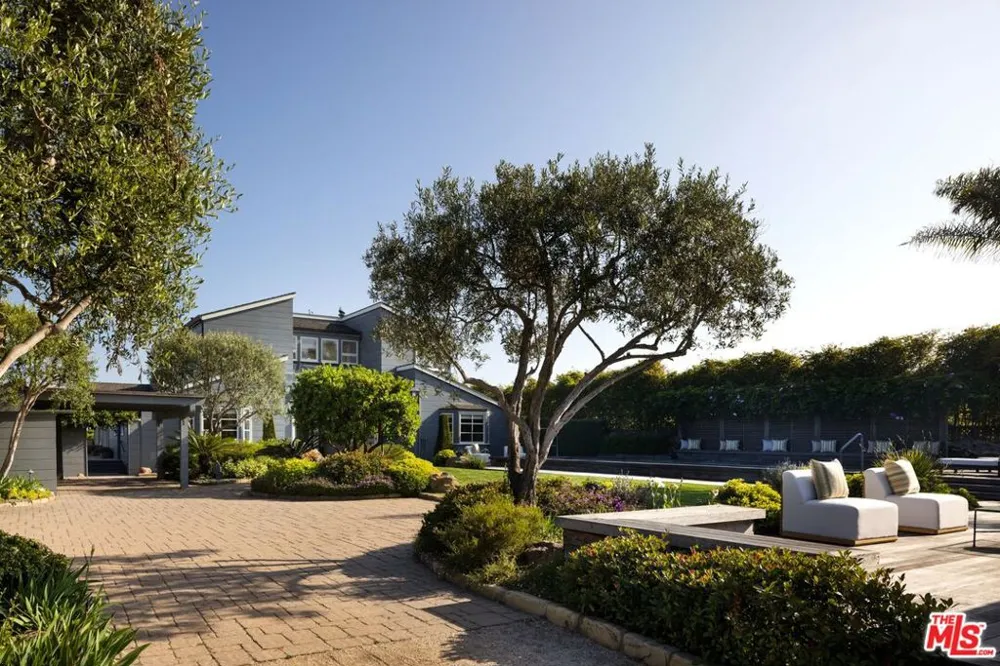 4217 Avenue Del Mar Carpinteria, CA 93013