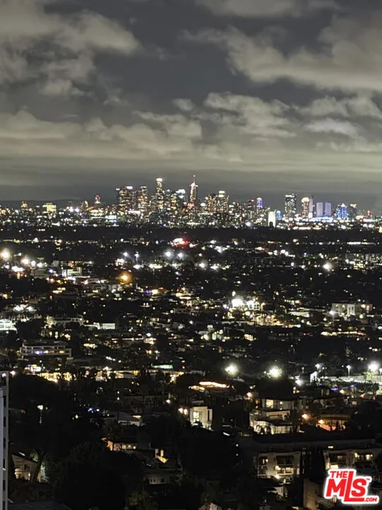 8230 Hollywood Boulevard Los Angeles, CA 90069