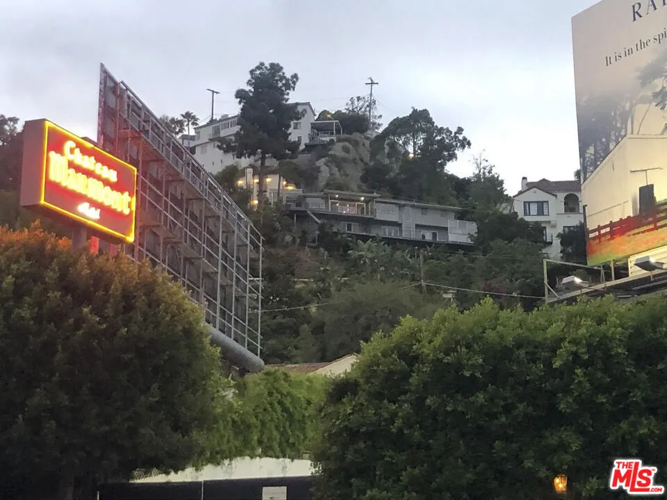 8230 Hollywood Boulevard Los Angeles, CA 90069