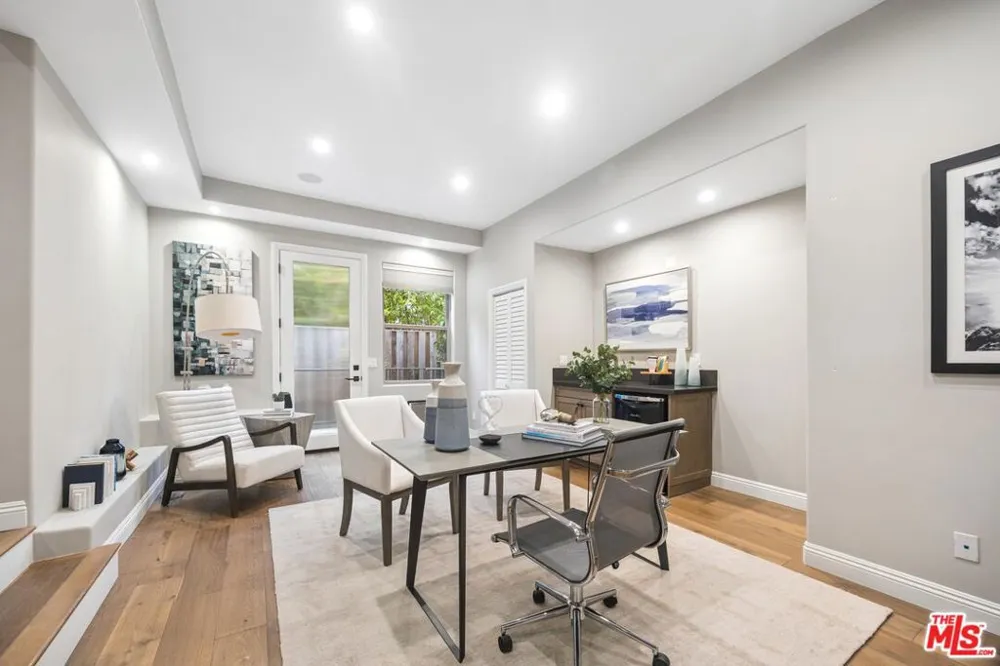 28935 W Beach Lane Malibu, CA 90265