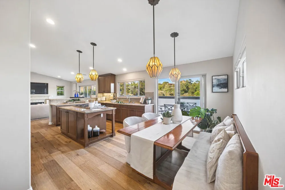 28935 W Beach Lane Malibu, CA 90265