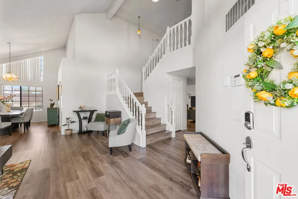 43258 33rd Street Lancaster, CA 93536