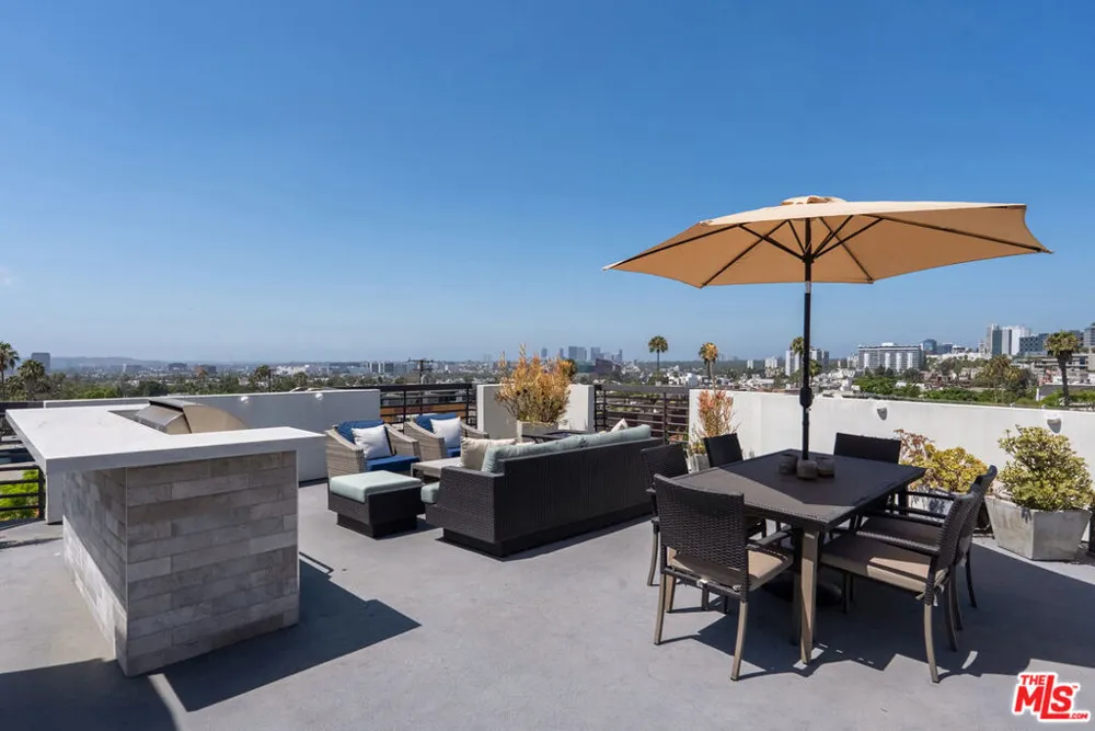 1283 Havenhurst Drive #101 West Hollywood, CA 90046