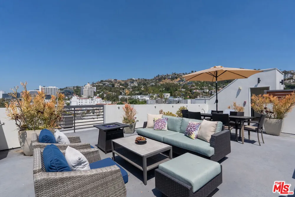 1283 Havenhurst Drive #101 West Hollywood, CA 90046