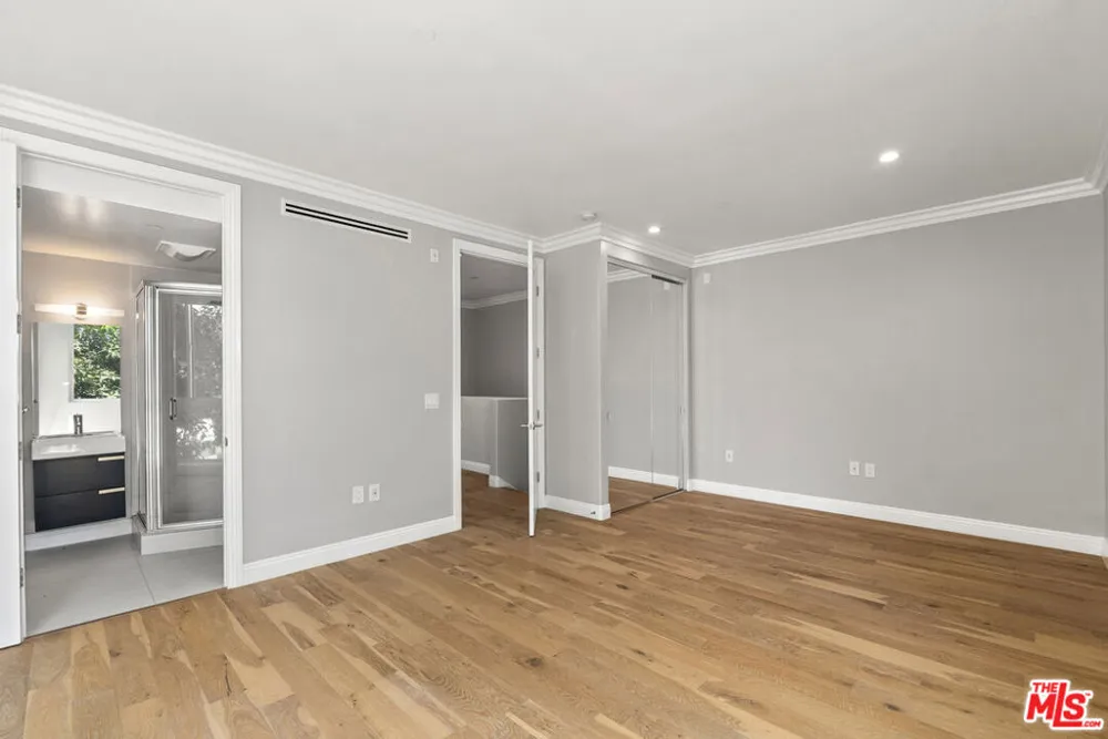1283 Havenhurst Drive #101 West Hollywood, CA 90046