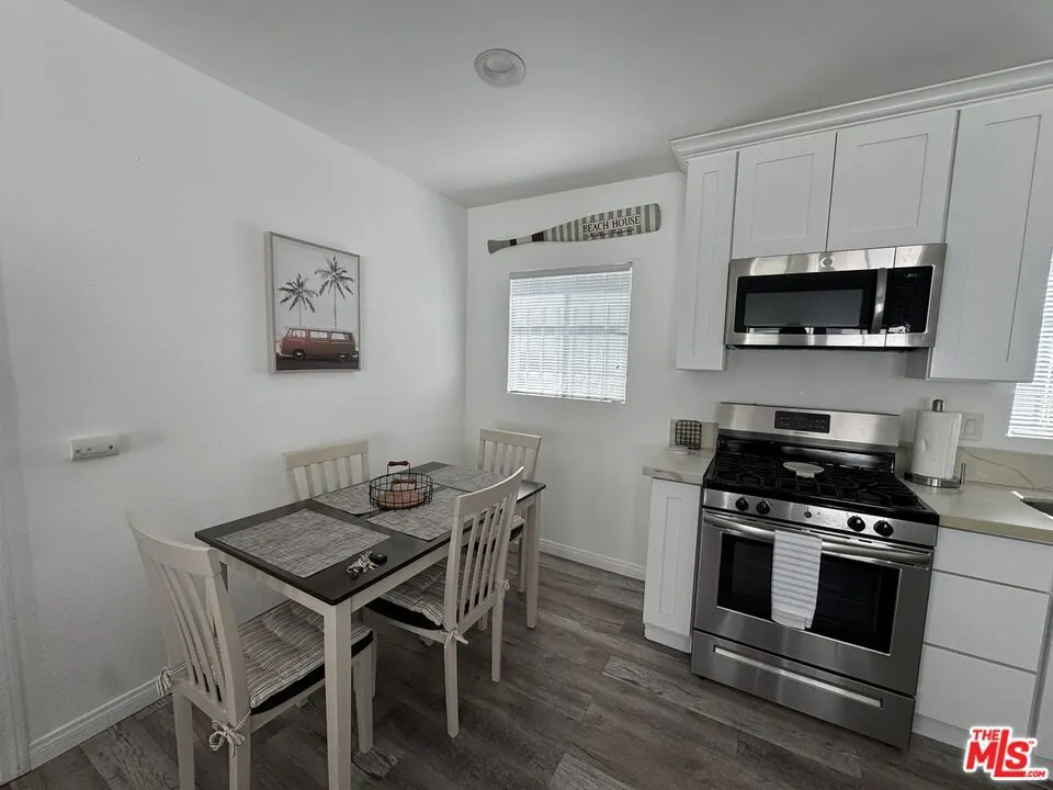 748 Washington Boulevard Los Angeles, CA 90292