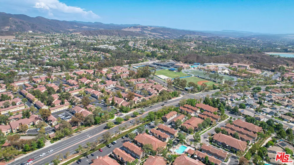 55 Via Honrado Rancho Santa Margarita, CA 92688
