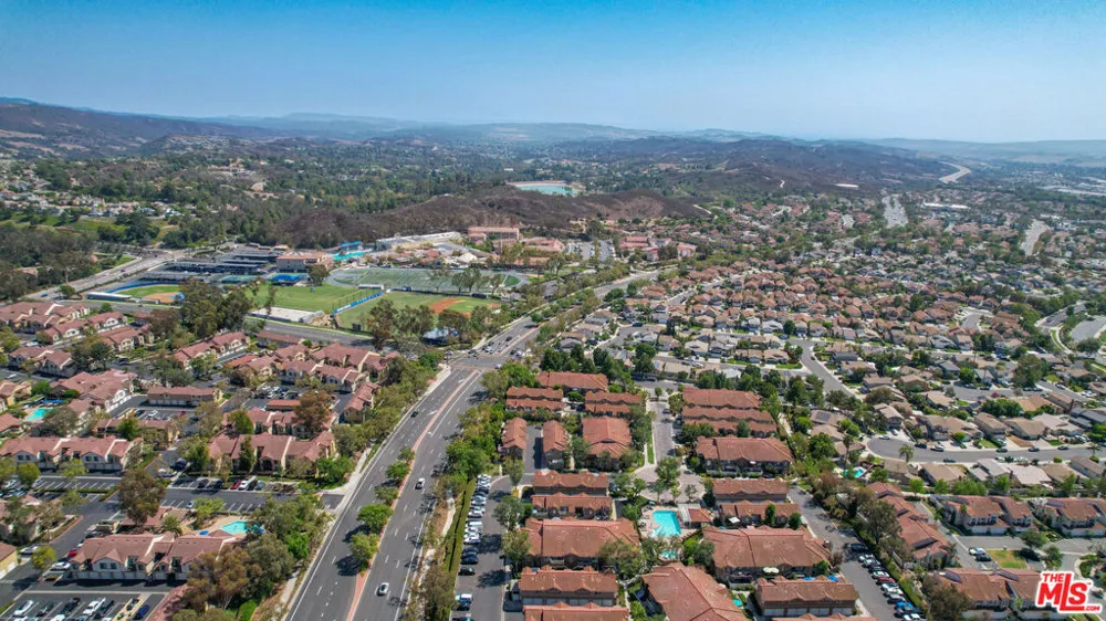55 Via Honrado Rancho Santa Margarita, CA 92688