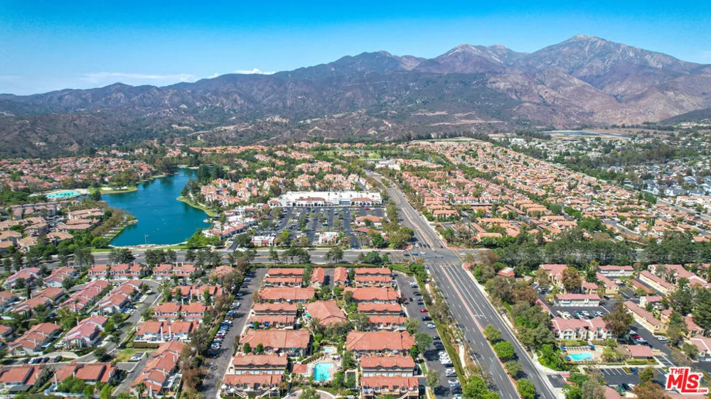 55 Via Honrado Rancho Santa Margarita, CA 92688