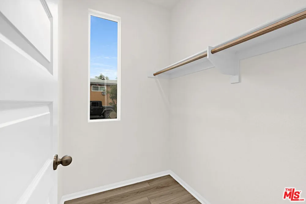 220 Lockhart Way West Covina, CA 91790