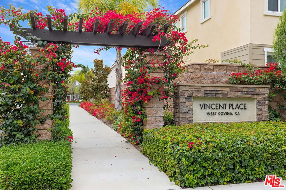 220 Lockhart Way West Covina, CA 91790