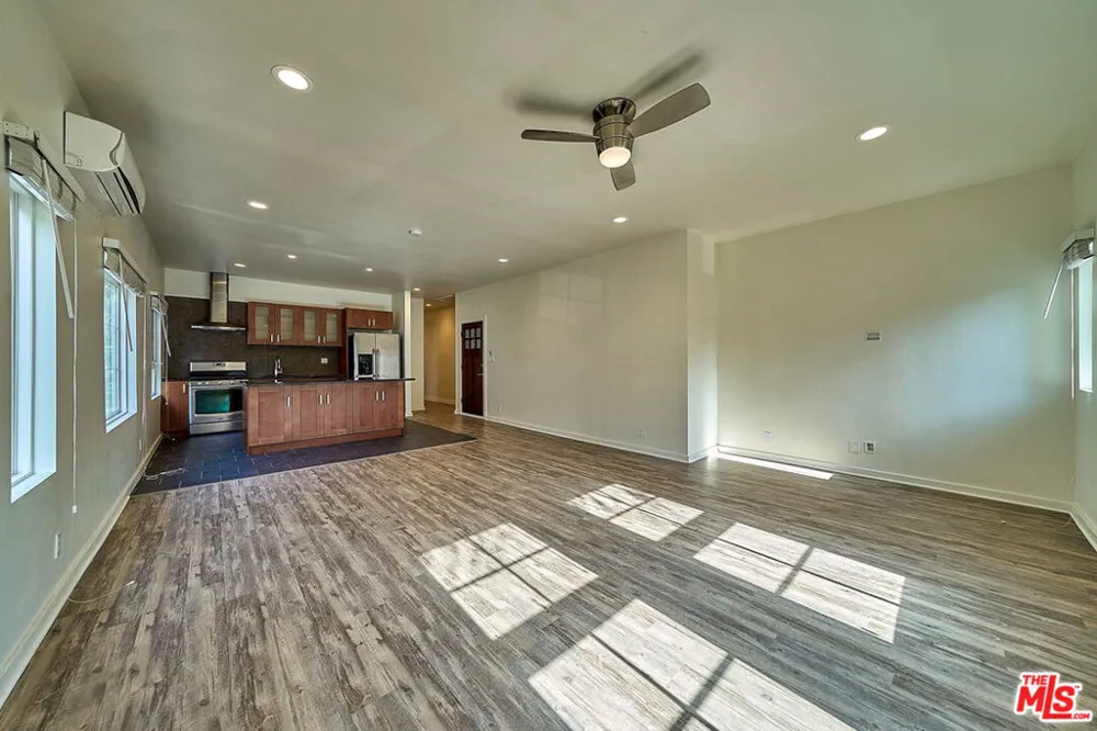 614 Genesee Avenue Los Angeles, CA 90036
