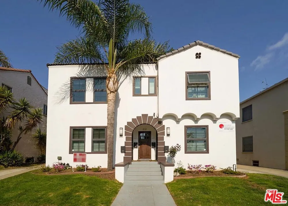 614 Genesee Avenue Los Angeles, CA 90036