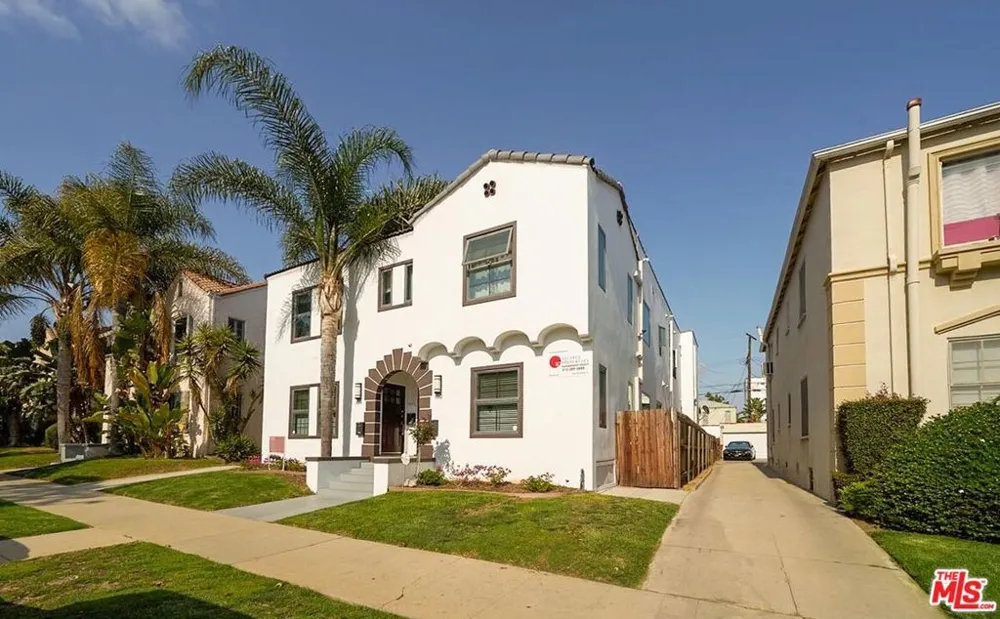614 Genesee Avenue Los Angeles, CA 90036