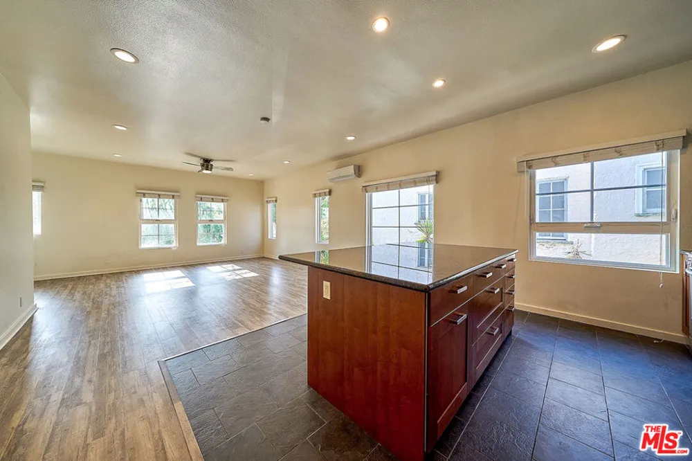 614 Genesee Avenue Los Angeles, CA 90036