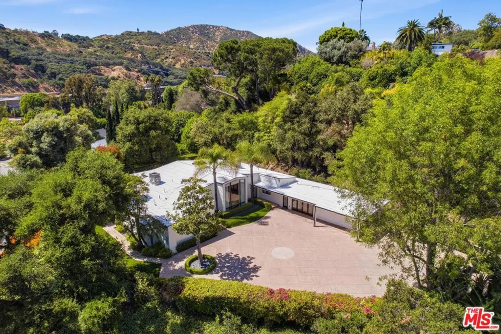 999 Casiano Road Los Angeles, CA 90049
