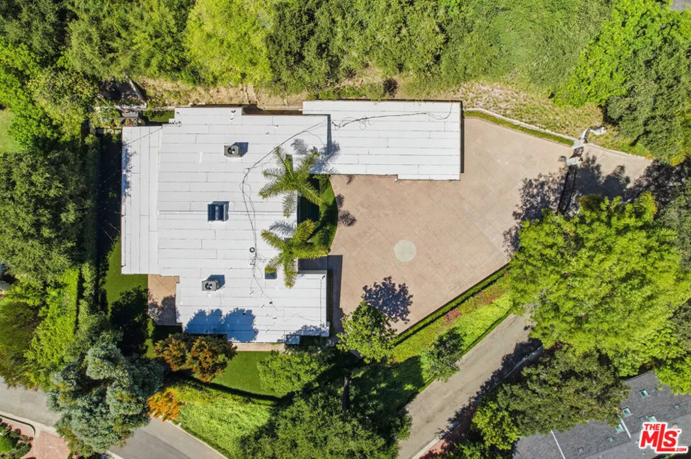 999 Casiano Road Los Angeles, CA 90049