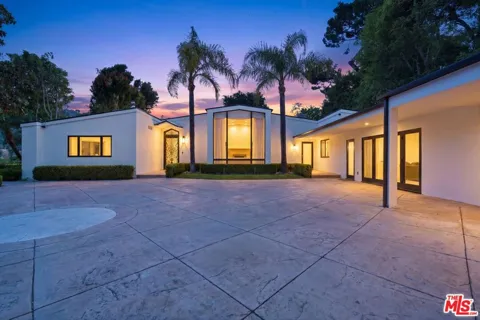 999 Casiano Road