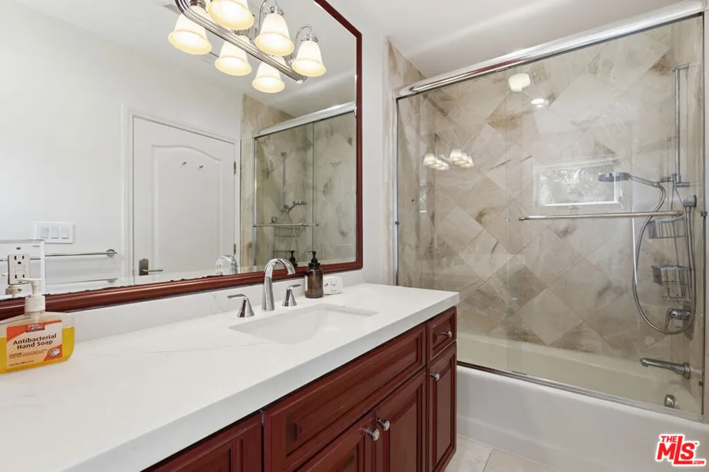 999 Casiano Road Los Angeles, CA 90049