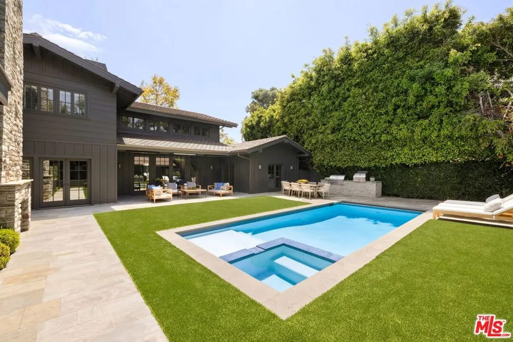 14901 Ramos Place Los Angeles, CA 90272