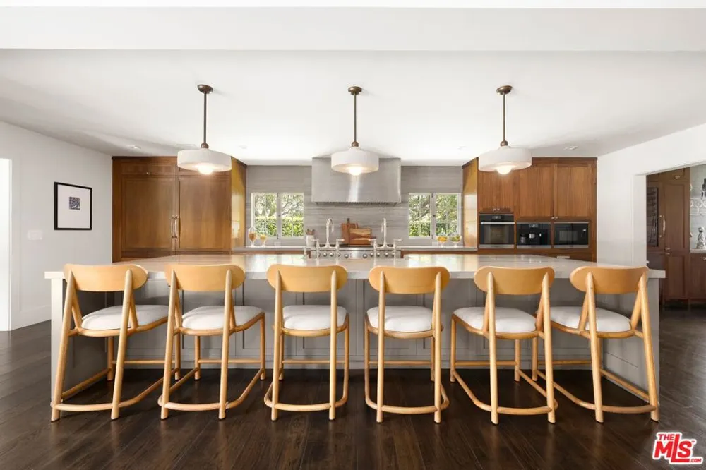 14901 Ramos Place Los Angeles, CA 90272